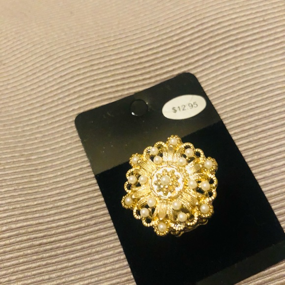 Beautiful Fashion Adjustable Ring ~ NEW - Picture 4 of 4